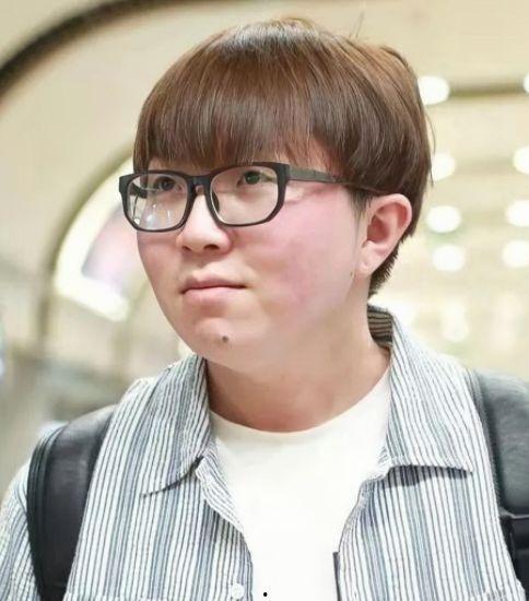 胖男士明星网红,揭秘网红胖男士明星的时尚魅力