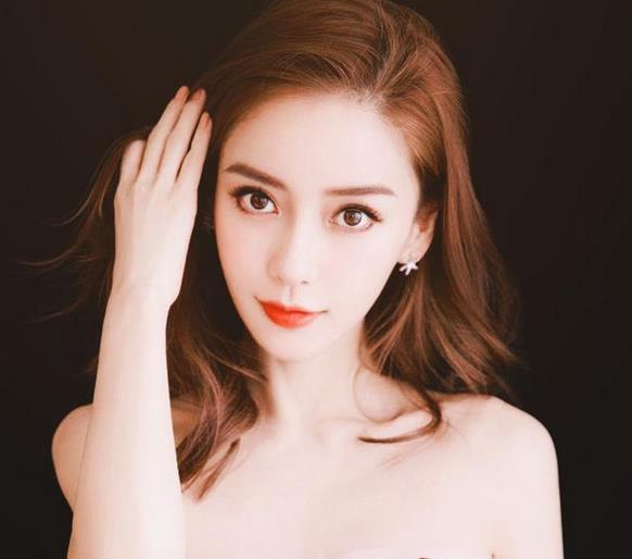 女明星网红游戏,女明星网红的电竞魅力之旅