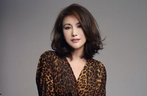 最红的明星网红,揭秘当红明星网红的璀璨魅力