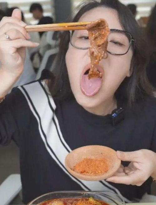 明星网红看点小说,揭秘小说中的璀璨人生