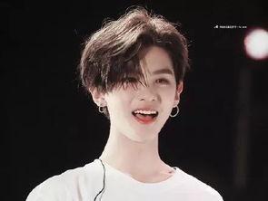 明星网红合照美颜,美颜滤镜下的视觉盛宴