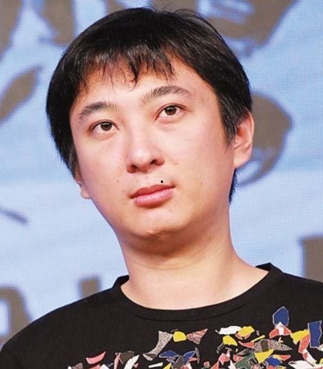 真千金爆料全家人一起吃瓜,全家人齐享“吃瓜盛宴”