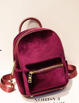 明星网红时尚背包,明星网红时尚背包风尚解析