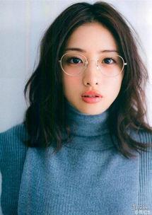 明星网红采耳,明星效应引领耳朵护理新时尚